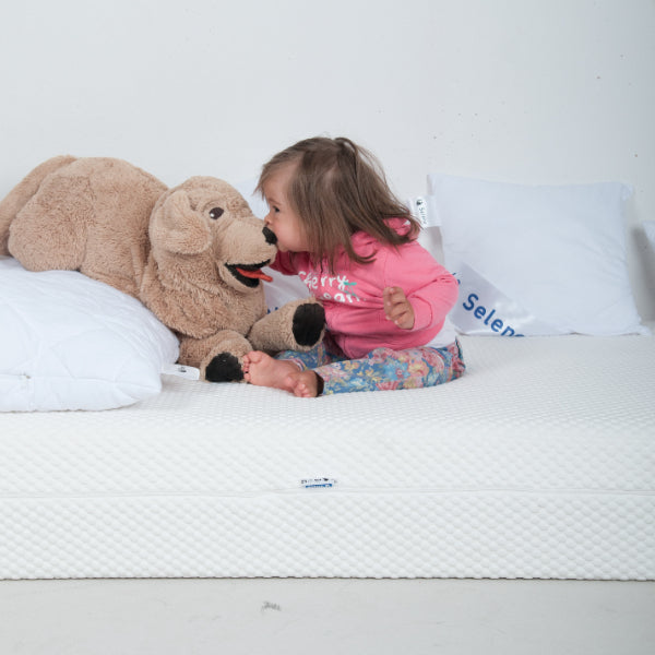 Jaki materac dla dziecka? Kompletny poradnik.