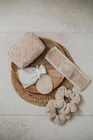 Kosmetyczka z akcesoriami