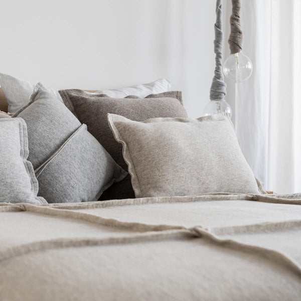 Poszewka Moyha Pięknie Prosta Kremowa